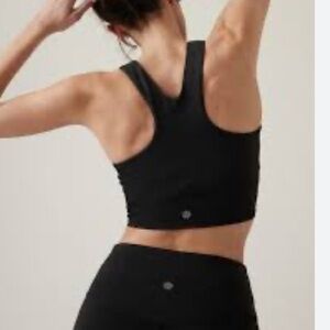 Athleta Conscious Crop